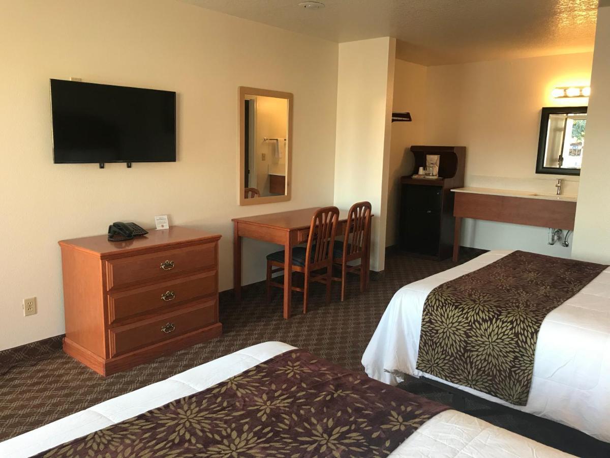 Woodburn Inn Eksteriør bilde