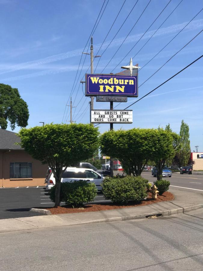 Woodburn Inn Eksteriør bilde